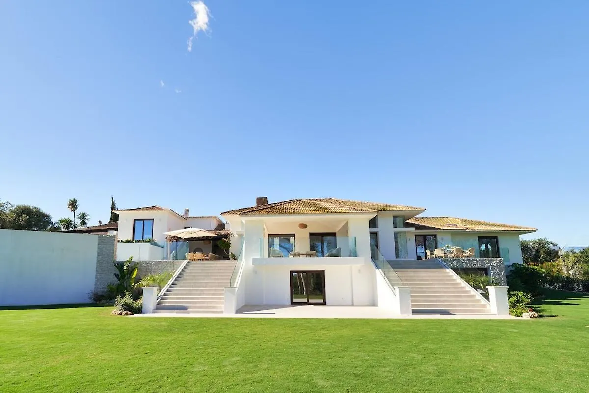Iconic Exception Villa - Heating Pool & Tennis Marbella 0*,