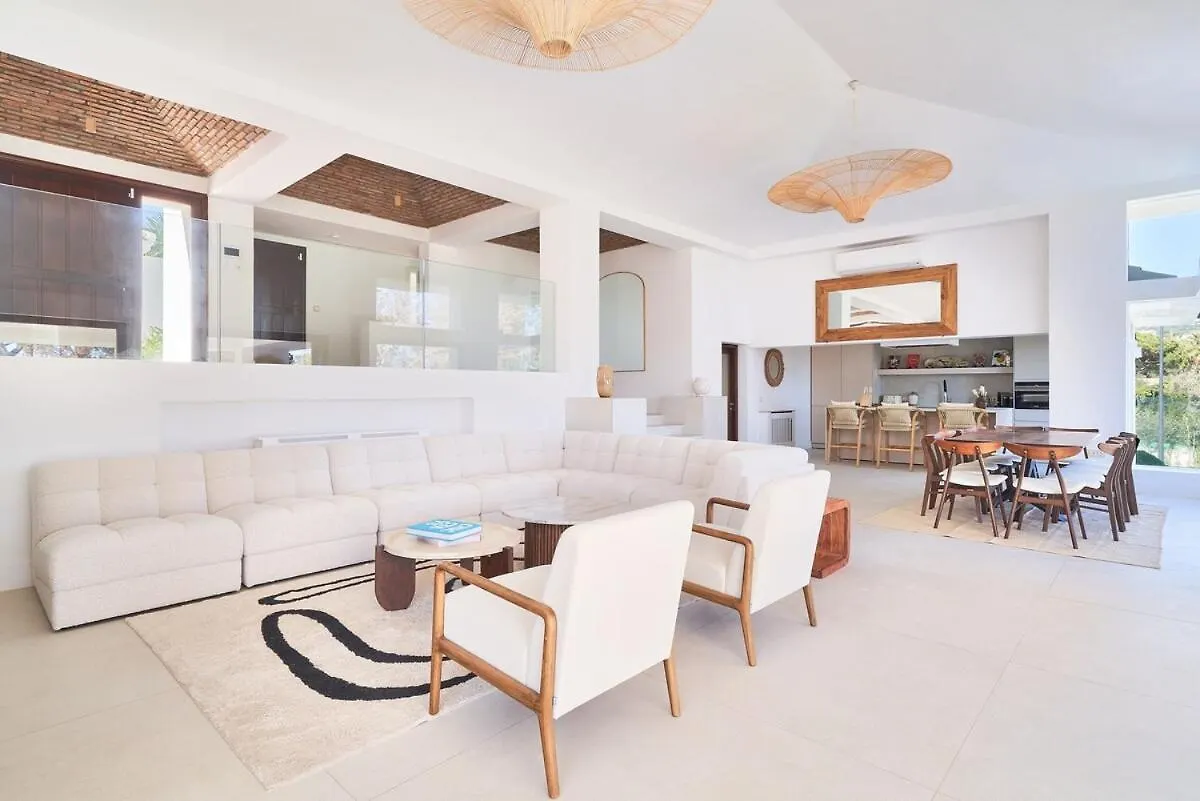 Iconic Exception Villa - Heating Pool & Tennis Marbella