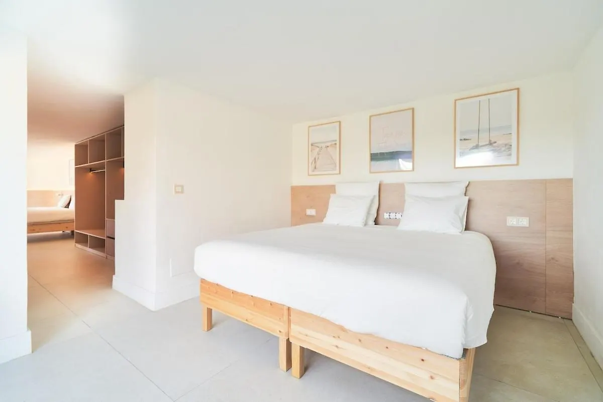 Iconic Exception Villa - Heating Pool & Tennis Marbella 0*,  Spain