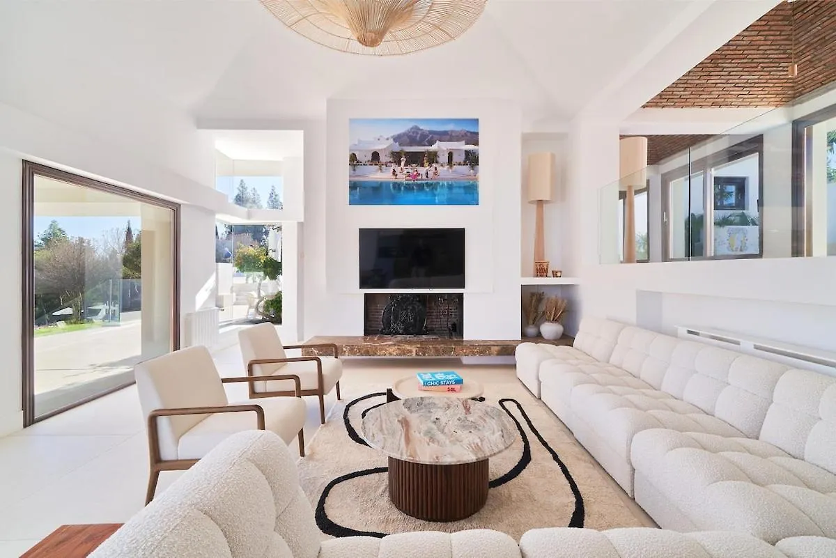 Iconic Exception Villa - Heating Pool & Tennis Marbella Spain