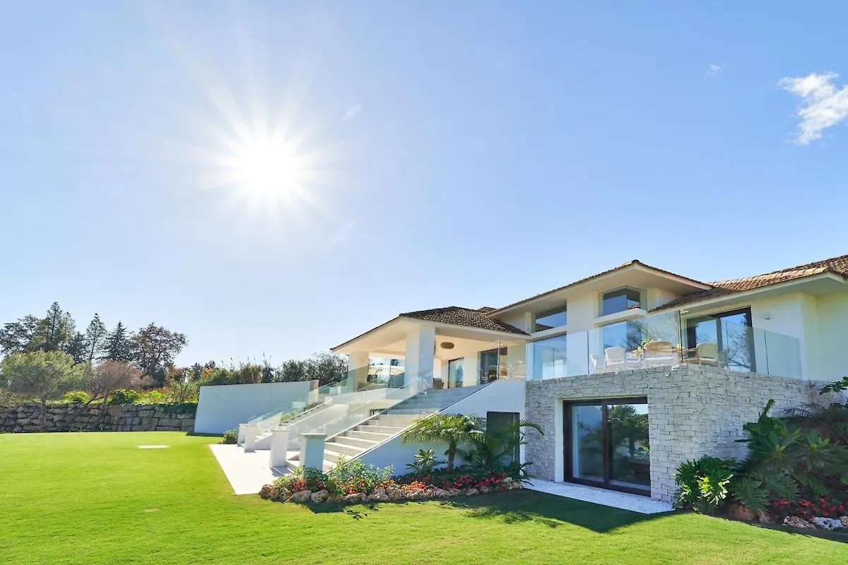 Iconic Exception Villa - Heating Pool & Tennis Marbella
