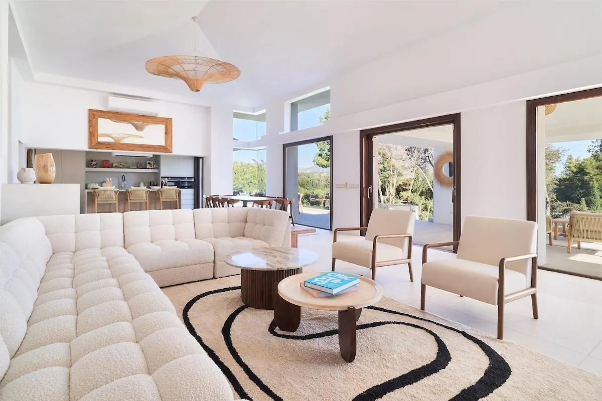 Iconic Exception Villa - Heating Pool & Tennis Marbella
