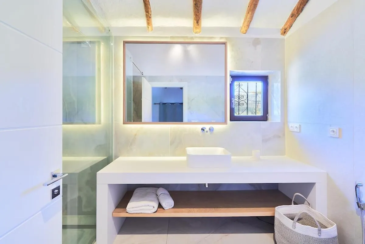 Iconic Exception Villa - Heating Pool & Tennis Marbella 0*,
