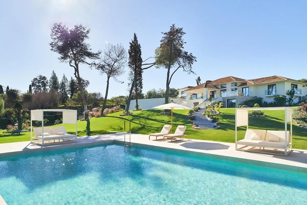 Iconic Exception Villa - Heating Pool & Tennis Marbella