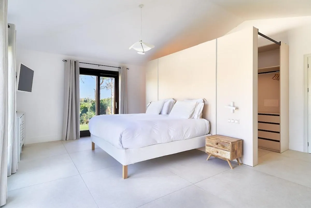 Iconic Exception Villa - Heating Pool & Tennis Marbella 0*,