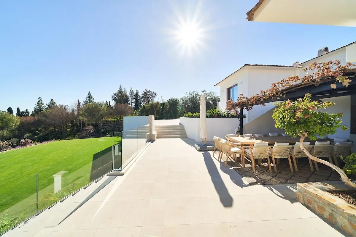 Iconic Exception Villa - Heating Pool & Tennis Marbella
