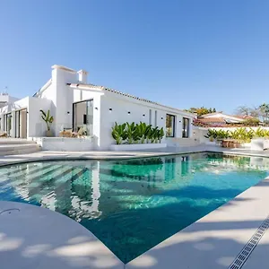 Peman Luxurious Beachside Marbella